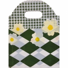 Пакет ПВД 18х24 с вырубной ручкой (50 шт.). РОМБЫ,  Китай