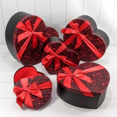 Коробки Набор 1/5 в форме сердца (черно-красные)  37х40х15см., OMG gift, Китай