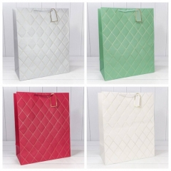 Пакет 40х55х20см.с тиснением "Ромбы" микс), 210 г., OMG Gift, Китай